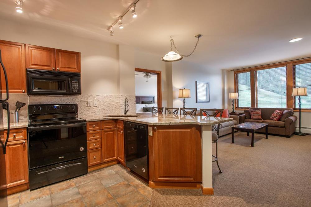 Remodeled Zephyr Mountain Lodge condo with upgraded furnishings and Slope Side View condo